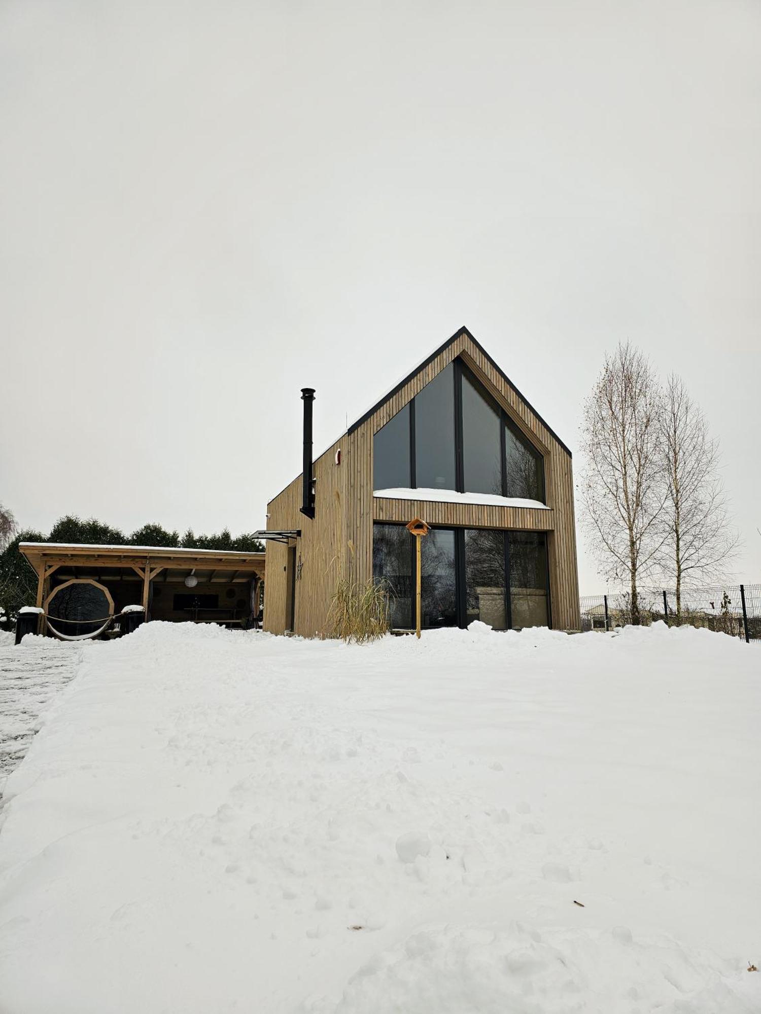 Hytte Na Wyspie -,,Roztoczanskie Morze" Kulikow Exterior photo